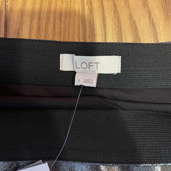 NWT Loft Silver Metallic Midi Skirt- Size Small - Picture 5 of 6